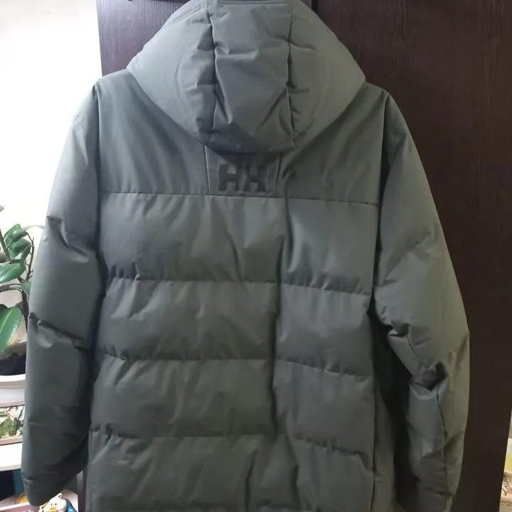 Продам куртку Helly hansen