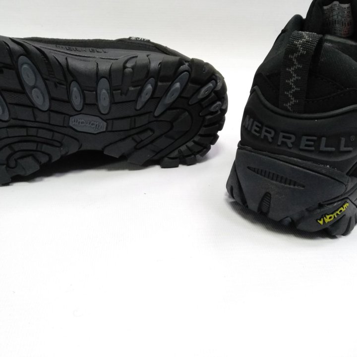 Зимние кроссовки Merrell