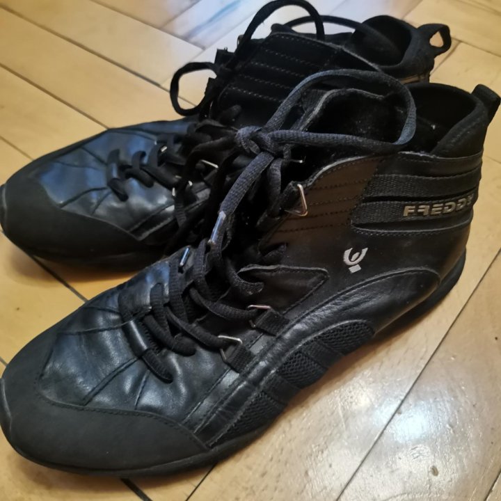 Кроссовки Freddy