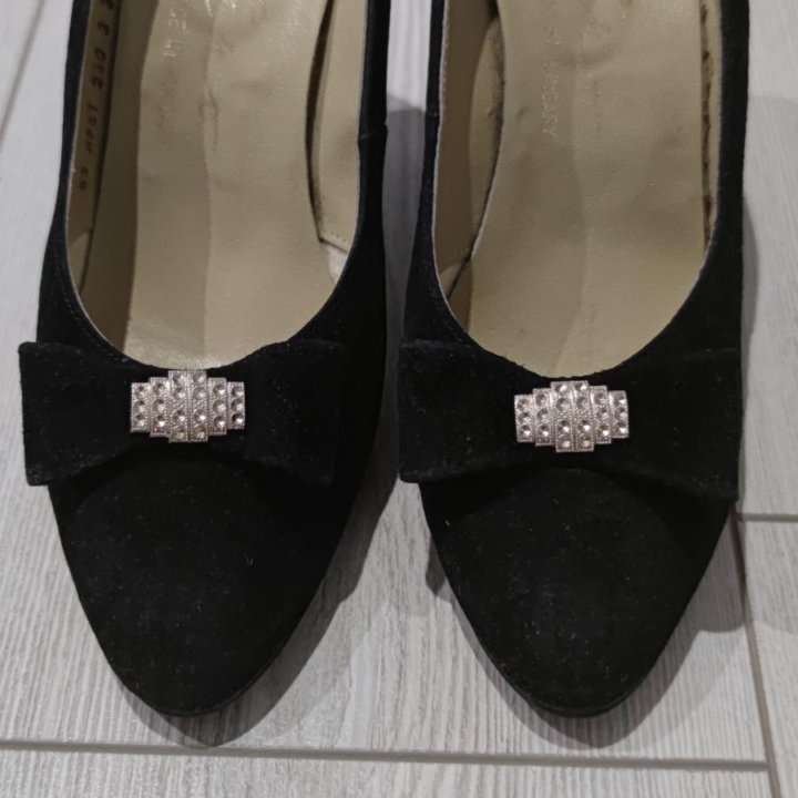 Туфельки ретро