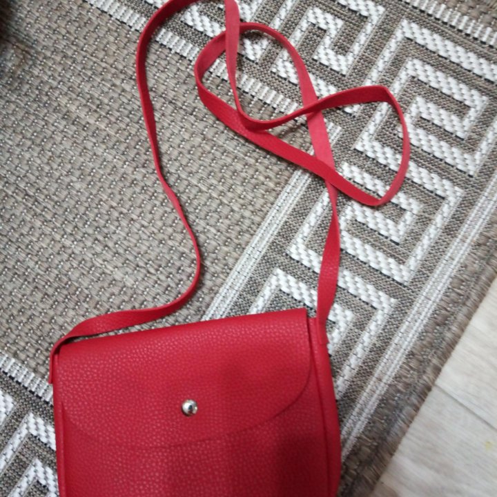Новая сумка женская, новая, цвет красный
