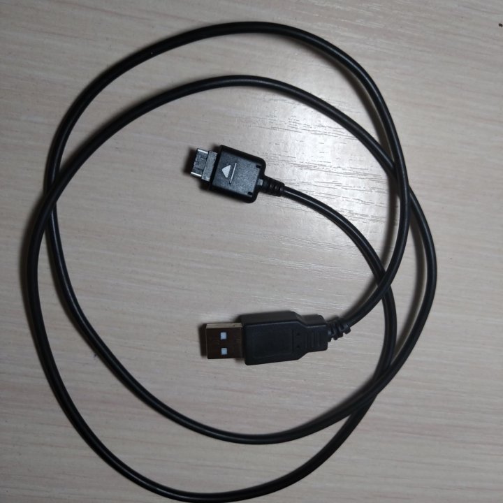 USB-кабель мобильного телефона LG