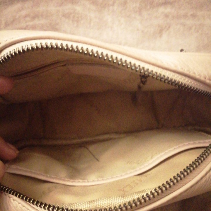 Кожаная сумка