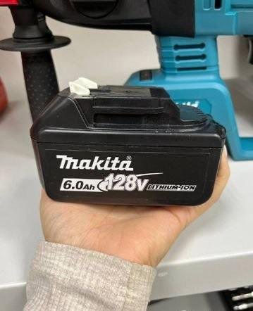 Аккумуляторный перфоратор Makita 128V новый