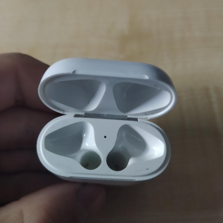 Кейс для Airpods 1