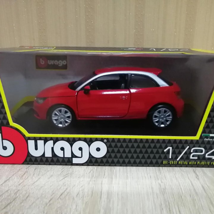 Bburago 1 24 модель Audi A1