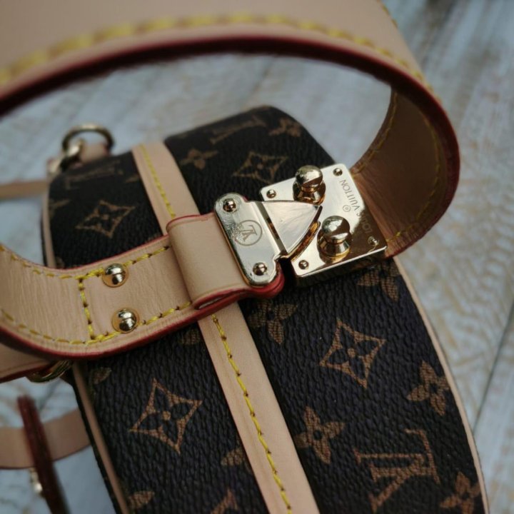 Сумка LOUIS VUITTON