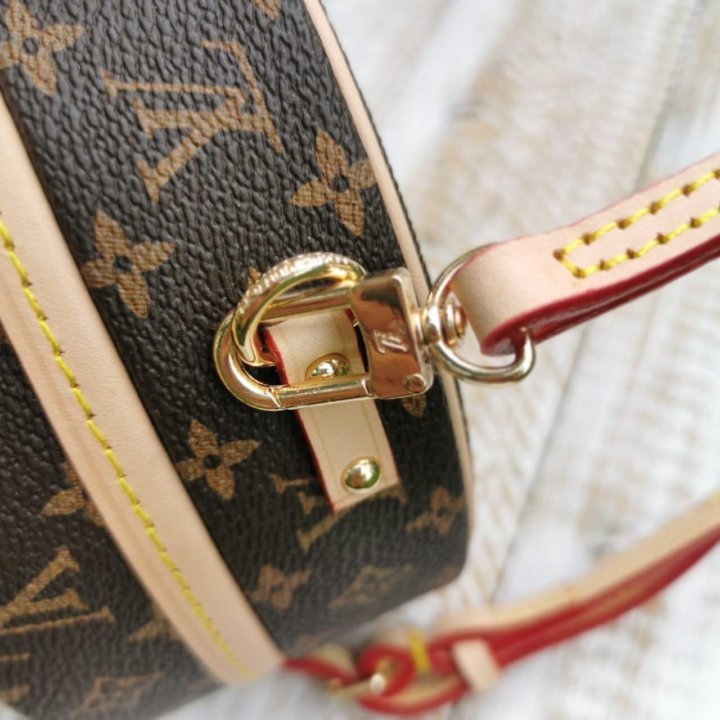 Сумка LOUIS VUITTON