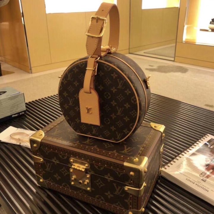 Сумка LOUIS VUITTON