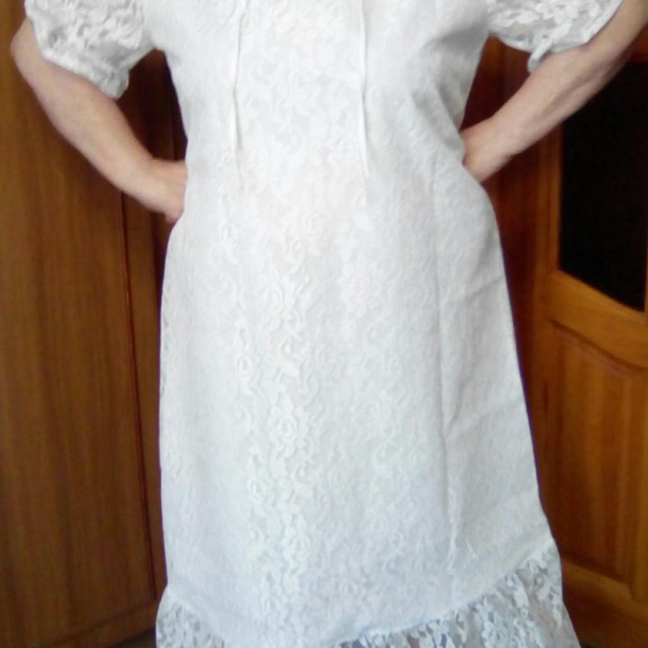 платье из белого гипюра