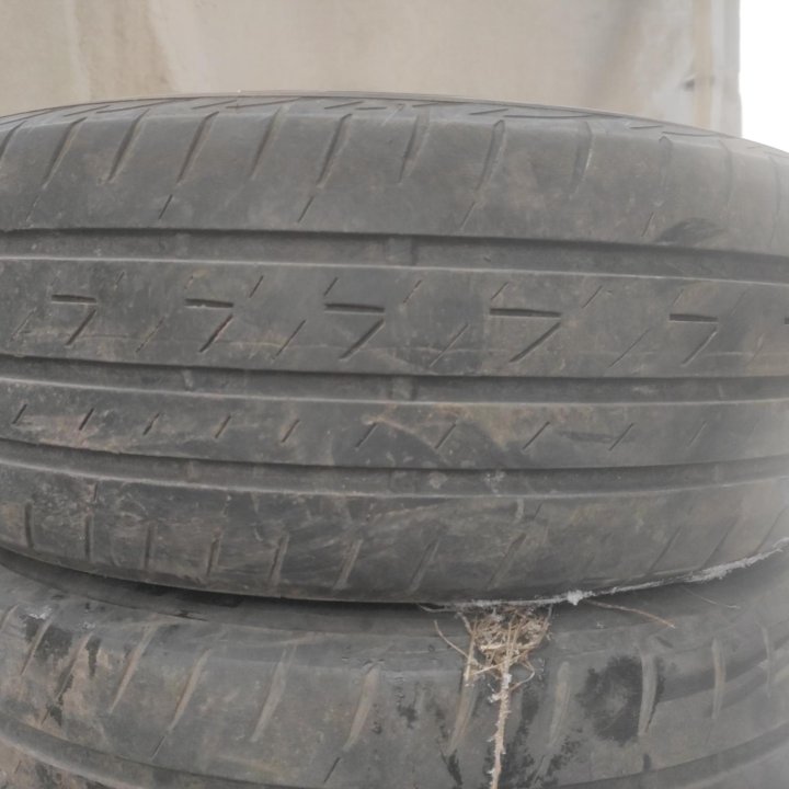 Пара Bridgestone Ecopia EP200, 205/55/16