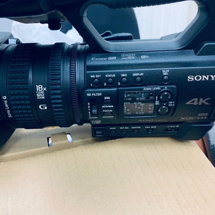 Видеокамера soni PXW-Z150