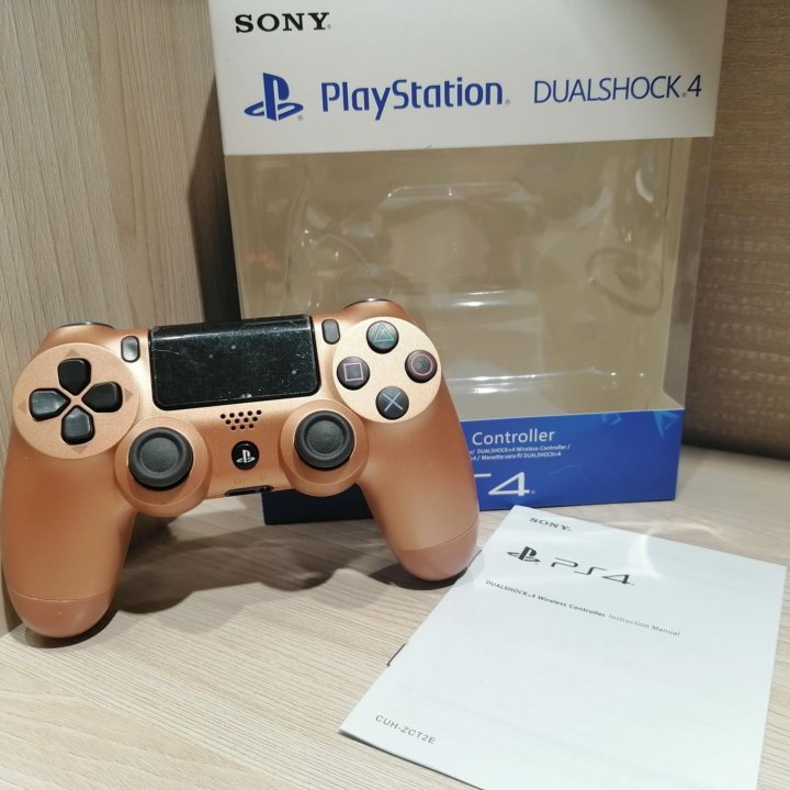 Джойстик на PS4 медный