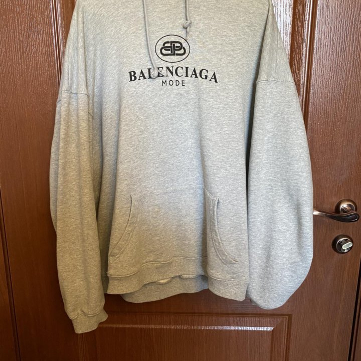 Худи balenciaga