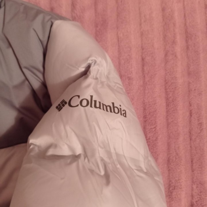 Пуховик женский COLUMBIA