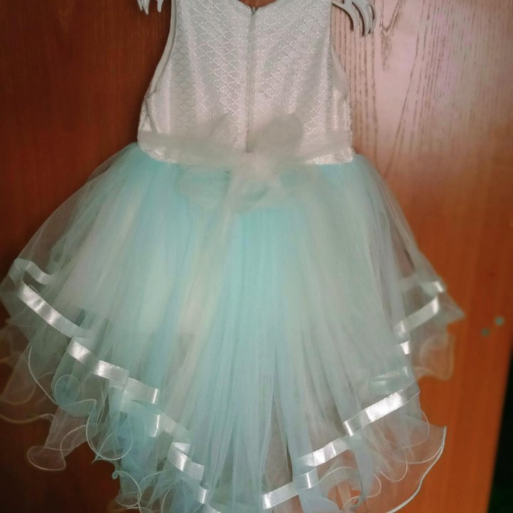 Платье нарядное