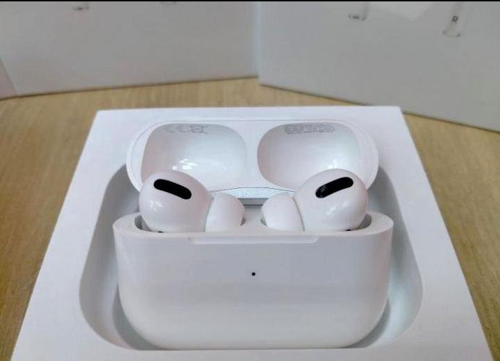 Apple AirPods PRO