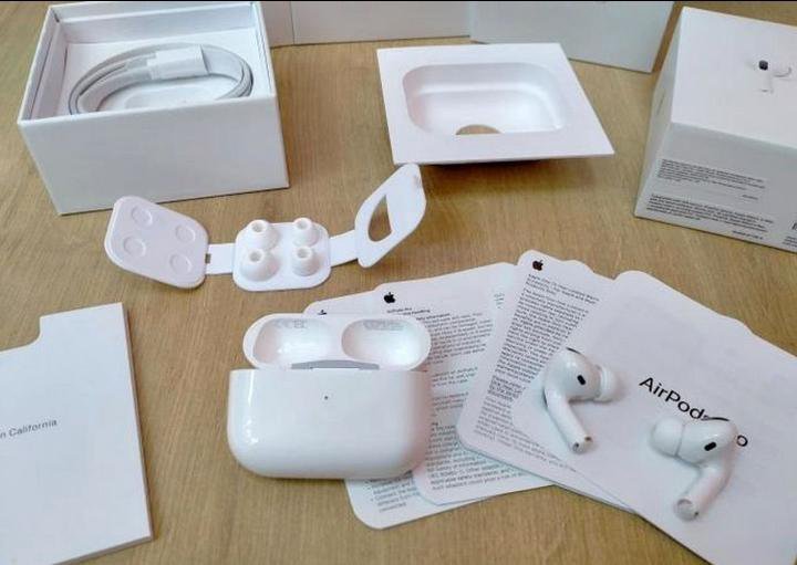 Apple AirPods PRO