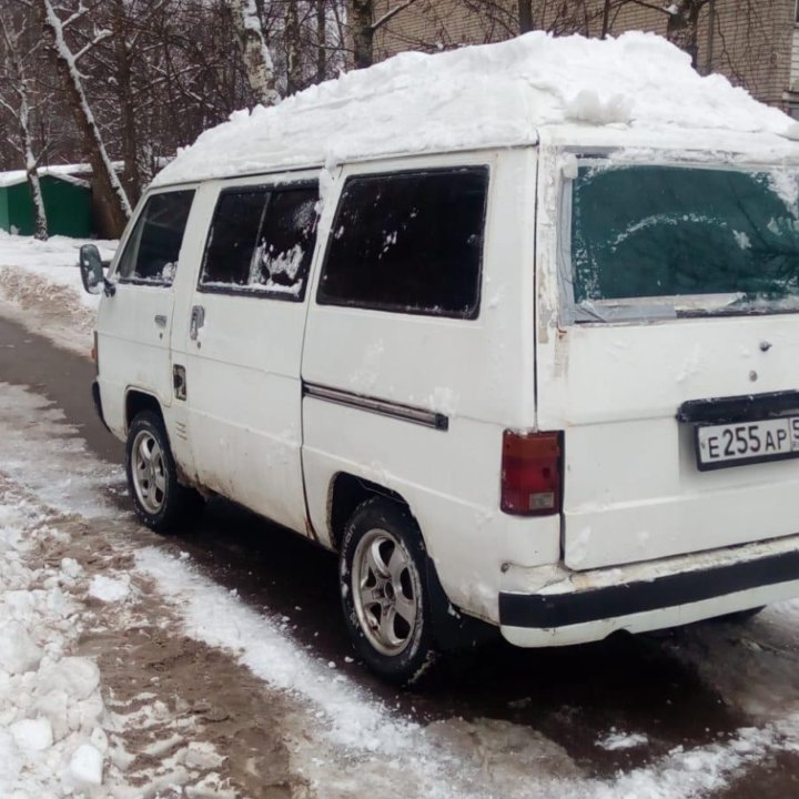 Mitsubishi L300, 1984