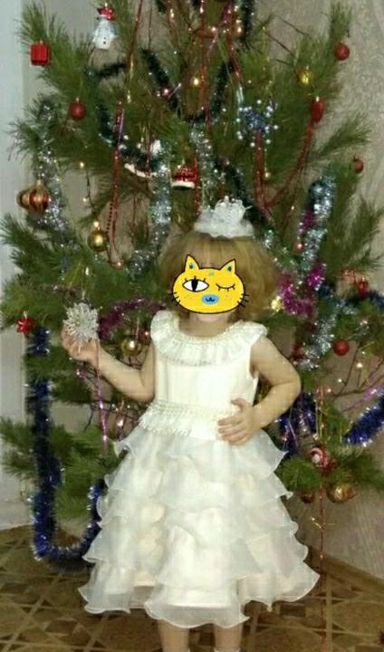 Платье праздничное для девочки 2-3 лет.
