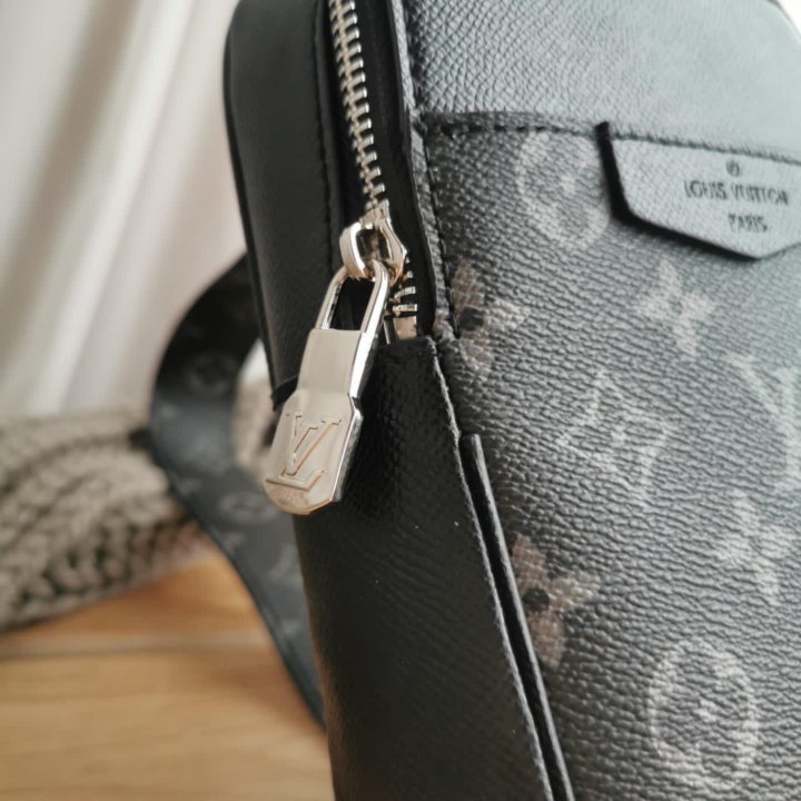 Сумка LOUIS VUITTON