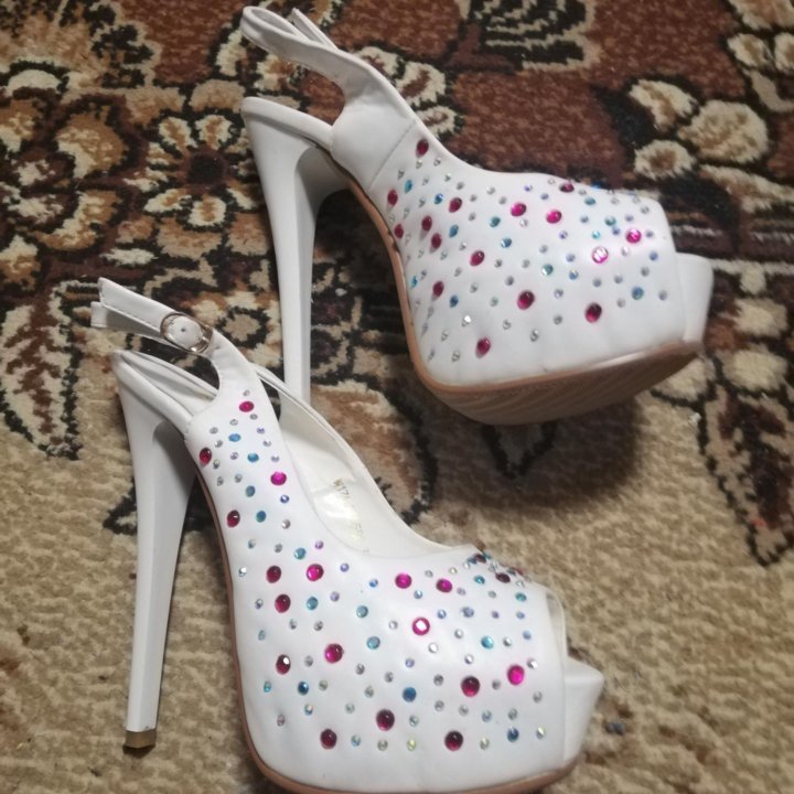 Отдам обувь