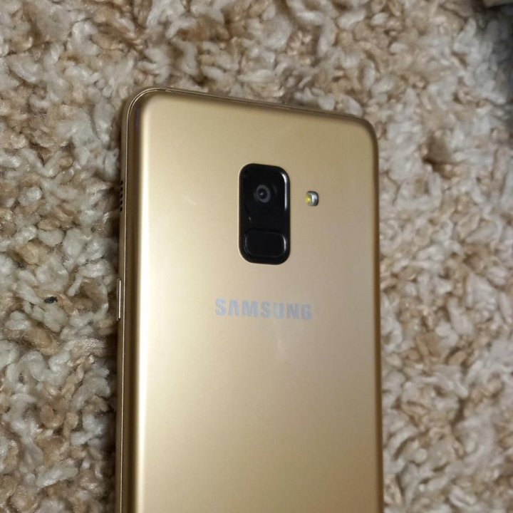 Samsung A8