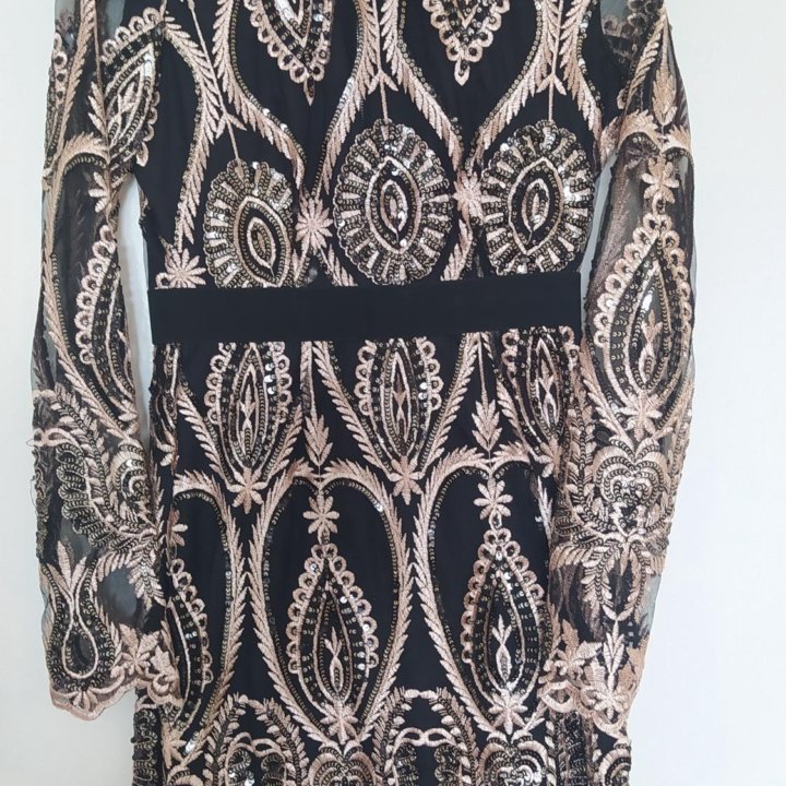 Вечернее платье