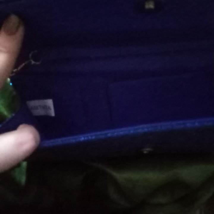 НОВЫЙ!!! БЛЕСТЯЩИЙ СИНИЙ КЛАТЧ очень красивый