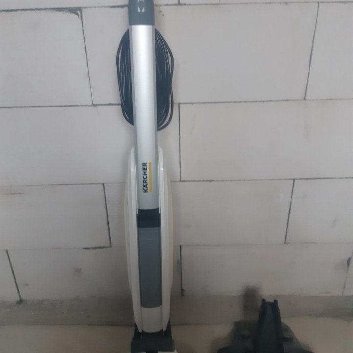 Поломоечная машина Karcher FK5