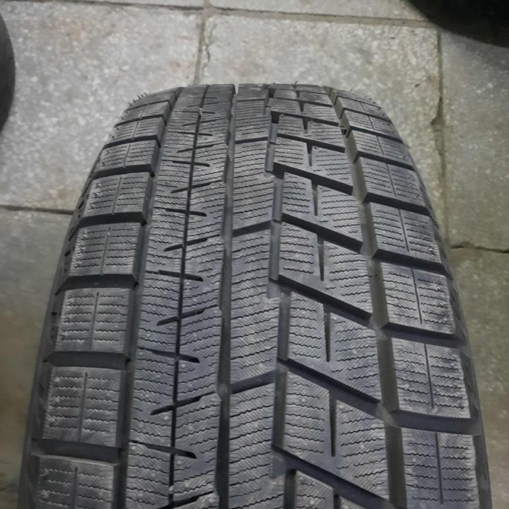 215/55R17 Yokohama Ice Guard IG60 (№3573)