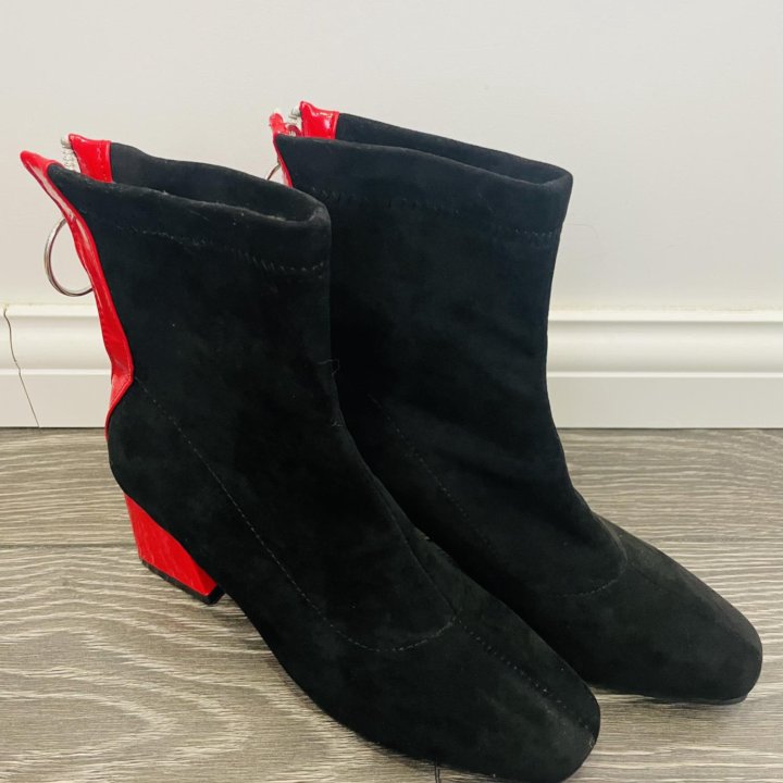 Ботинки женские