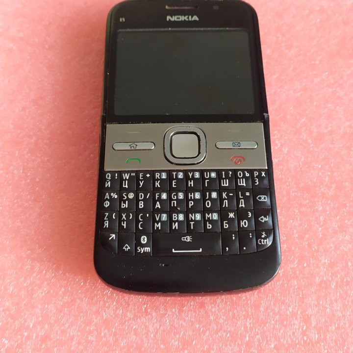 Смартфон QWERTY Nokia E5. Finland.