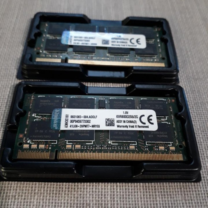 Память Kingston DDR2 2Гб x2, для ноутбука