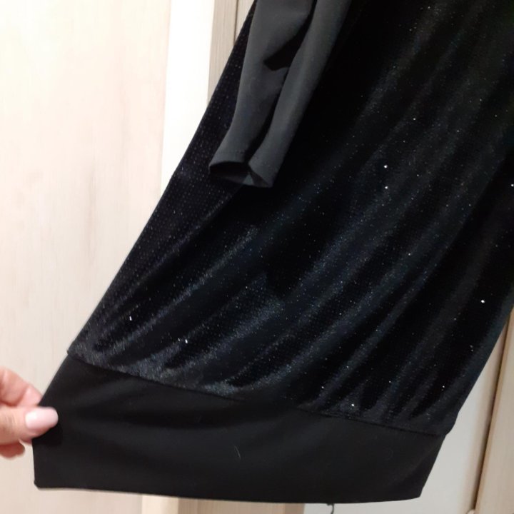 Платье вечернее