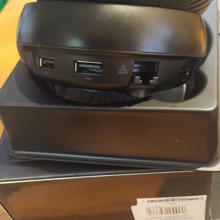 Док-станция Samsung DeX Station EE-MG950