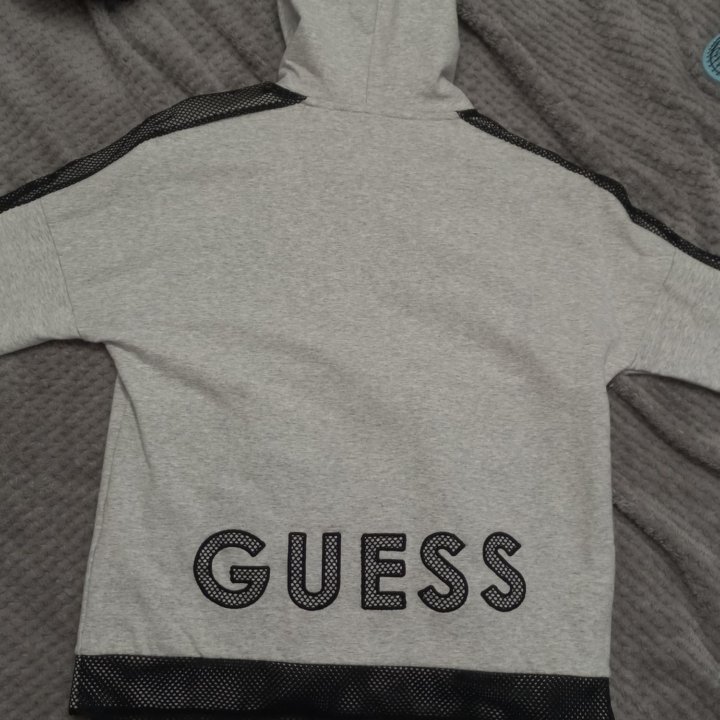 Кофта на молнии guess