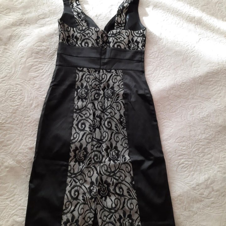 Платье 44 размера