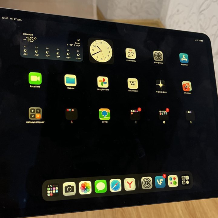 Огромный iPad Pro 12.9 (4 поколение)