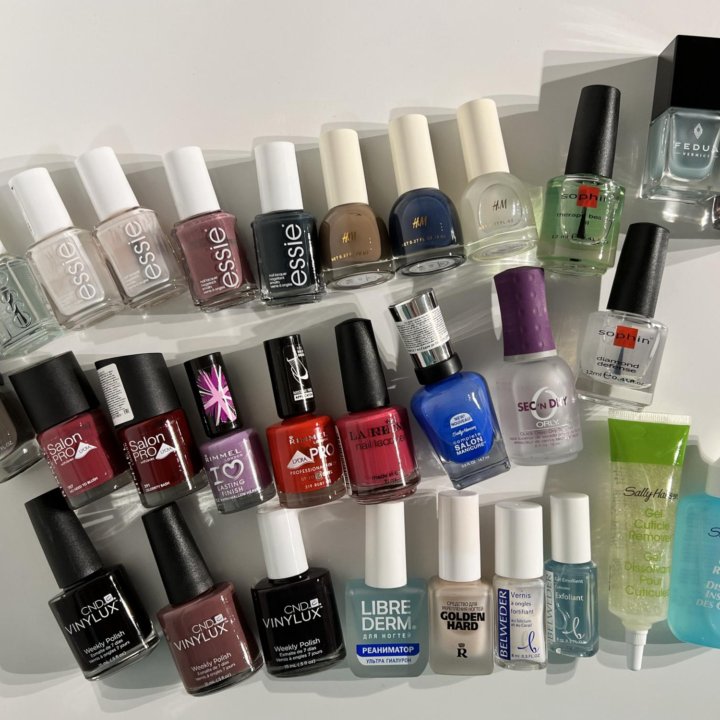 Лак для ногтей Chanel,Fedua,CND, ESSIE,RIMMEL,H&M