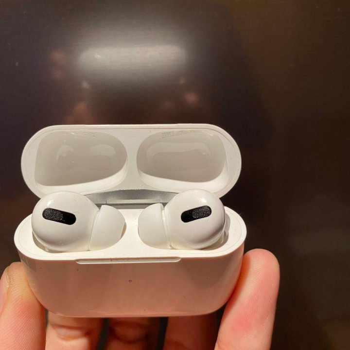 Наушники Airpods Pro