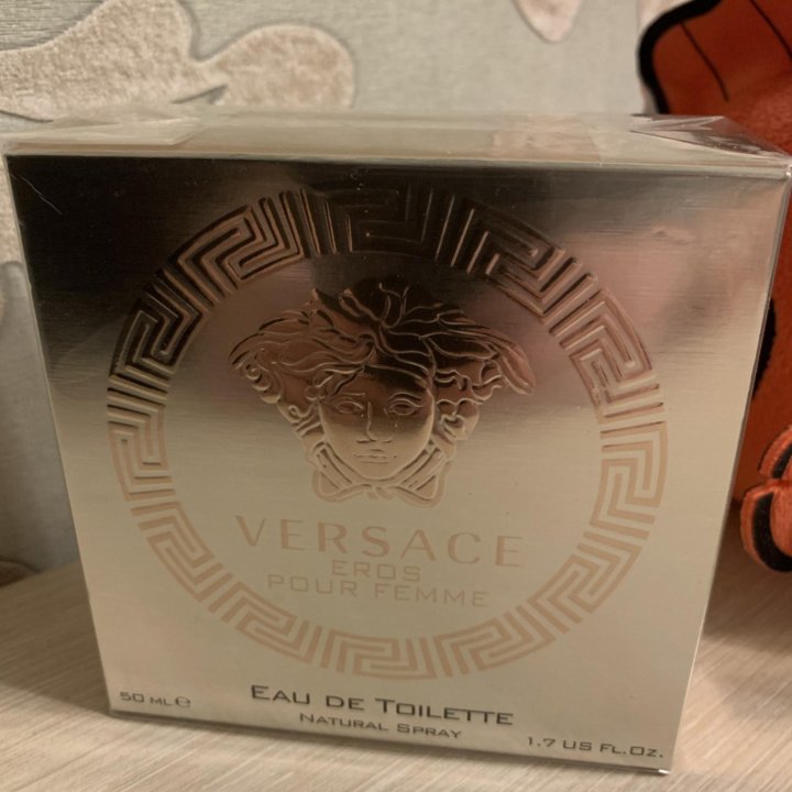 Versace Eros женская туалетная вода 50 мл