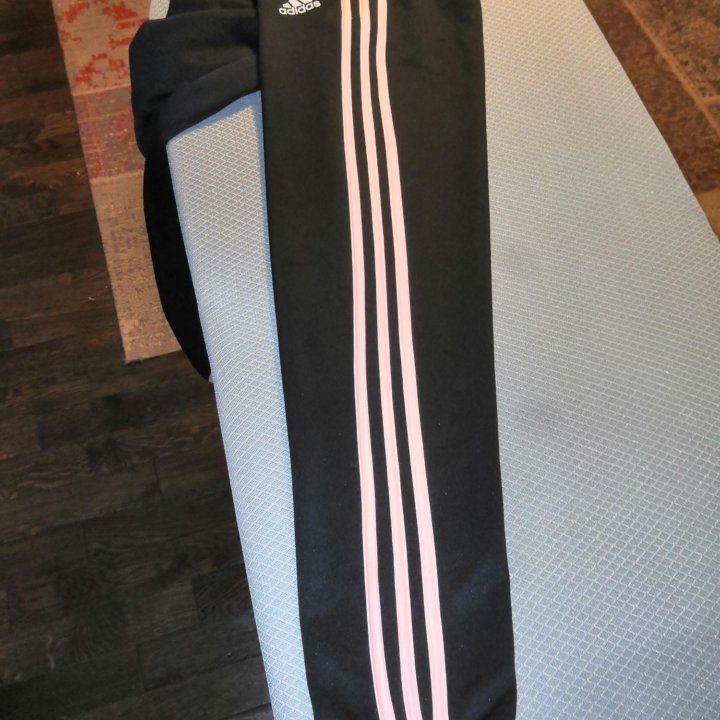 Спортивный костюм Adidas