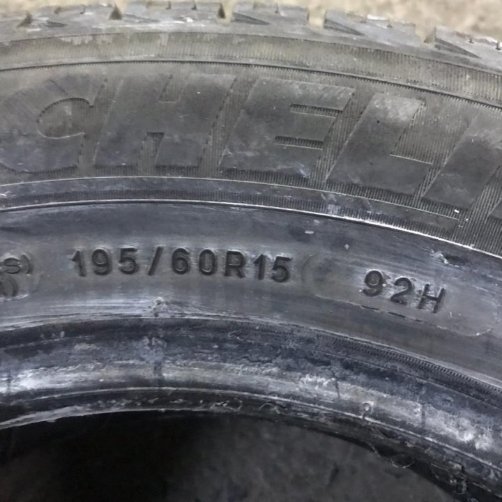 195/60R15 Michelin X-Ice Xi3 (№3820)