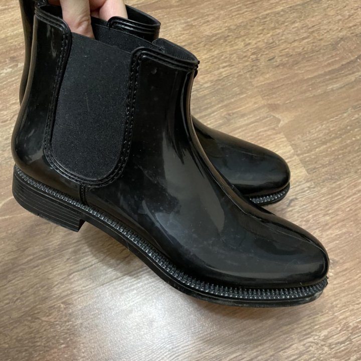 Резиновые ботинки Челси