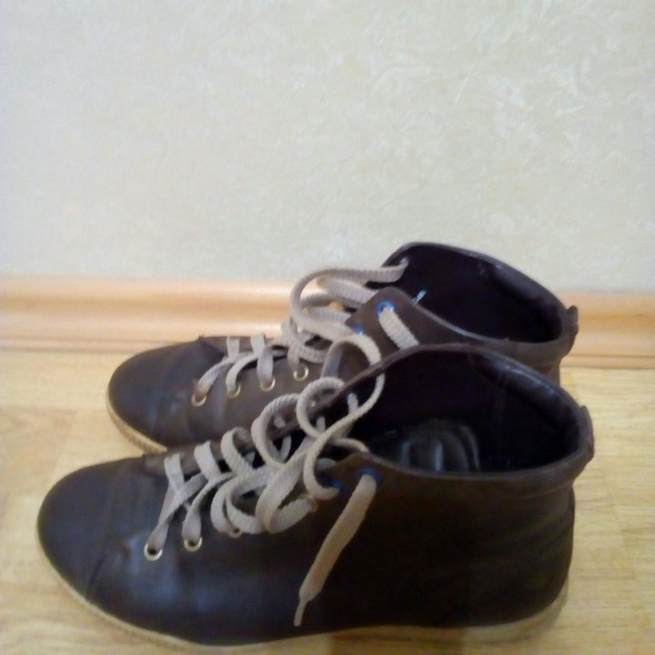 Ботинки кроссовки ecco