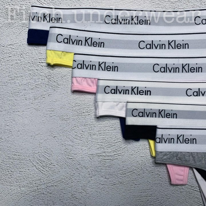 Трусы женские стринги Calvin Klein