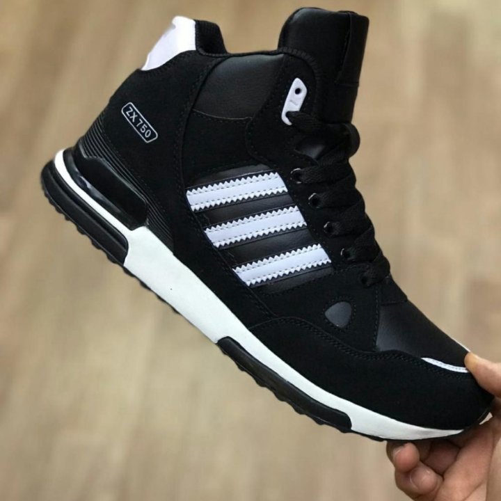 Кроссовки Adidas zx750 зима