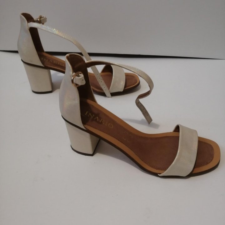 Босоножки, р. 37