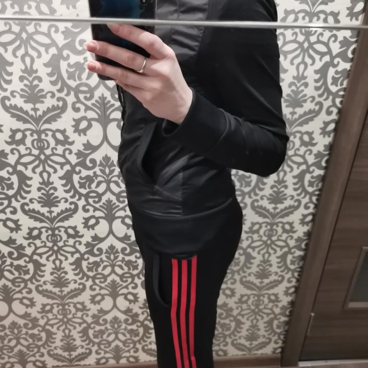 Спортивный костюм Adidas